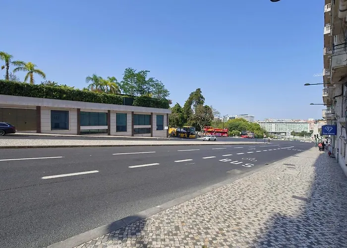 Marques De Pombal - Curated In Apartamento Lisboa